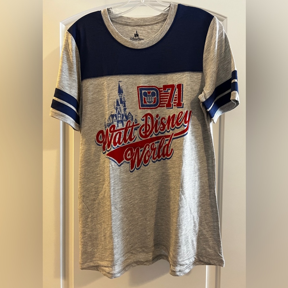 Walt Disney World Gray and Navy Short Sleeve Tee